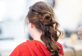 5 Simple And Quick Hairstyles For Working Women